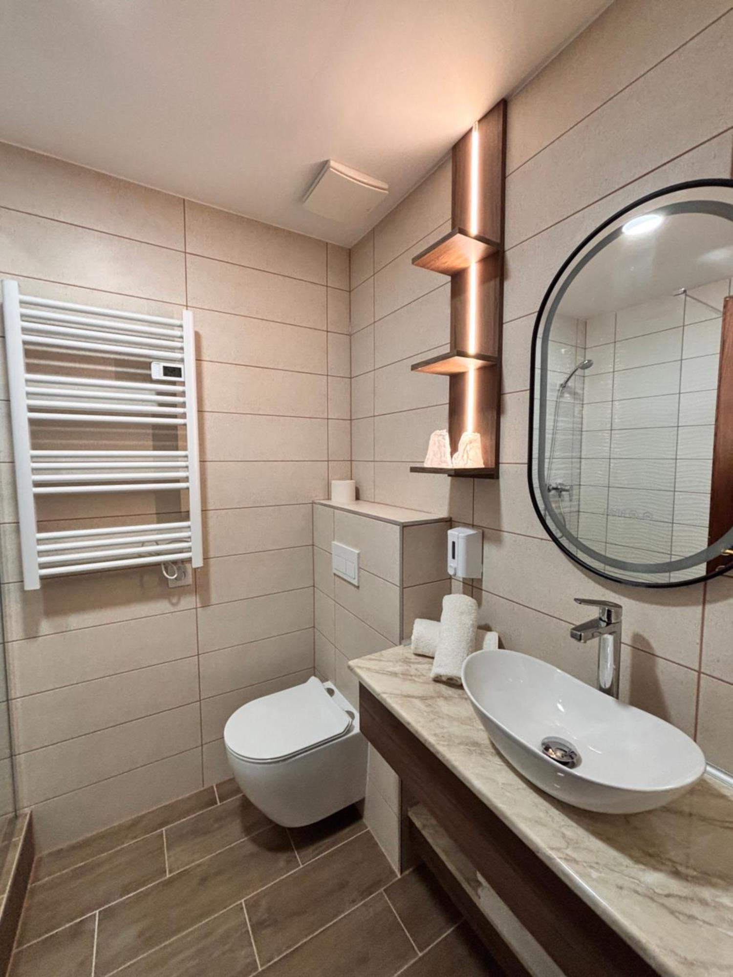 Hotel Erzsebet Heviz Exterior photo