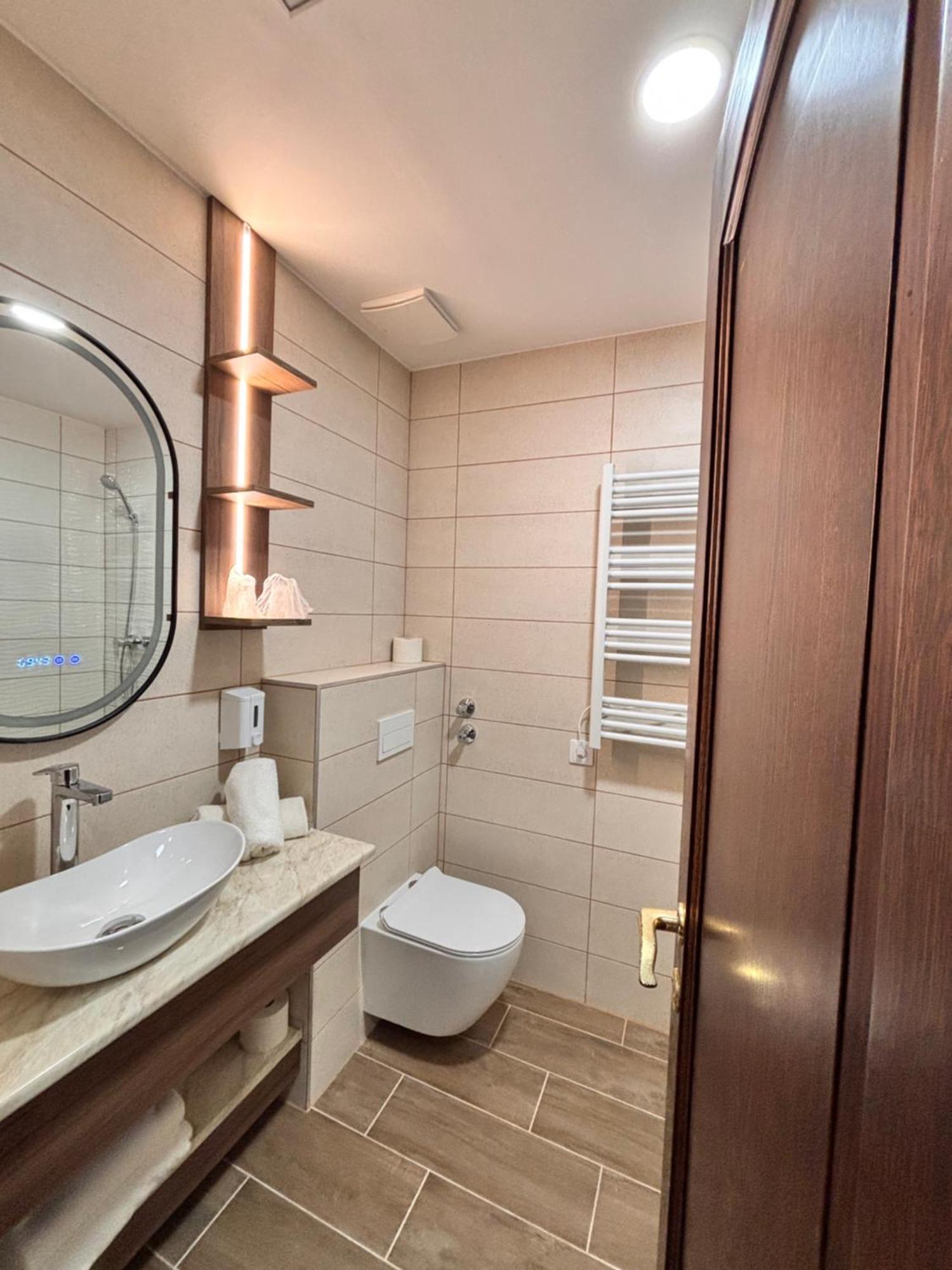 Hotel Erzsebet Heviz Exterior photo